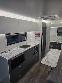 2025 Traveller 17' Cruise Save $7,199 Was $71,990