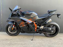 2026 Ktm 2026 KTM 990CC RC R BLACK