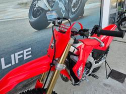 2026 Honda CRF250R Red