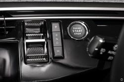2025 Peugeot 5008 GT Premium Hybrid