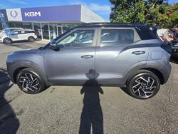2025 Mahindra XUV3XO AX7L
