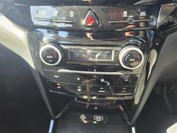 2025 Mahindra XUV3XO AX7L