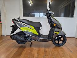 Suzuki Avenis 125