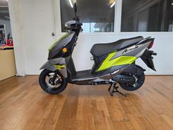 2026 Suzuki AVENIS 125 GREEN