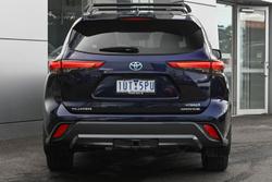 2021 Toyota Kluger Grande