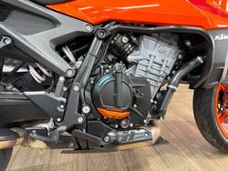 2024 Ktm 990 DUKE ORANGE