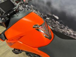 2024 Ktm 990 DUKE ORANGE