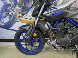 2016 Yamaha MT-03 (MT03LA) (ABS) SILVER