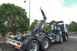 2025 Isuzu F Series FYJ 320-355 AT R60