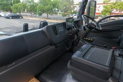 2025 Isuzu F Series FYJ 320-355 AT R60