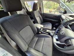 2020 Toyota Hilux SR