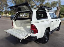 2020 Toyota Hilux SR