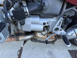 2001 BMW Motorrad R1150R Red