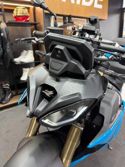 2026 BMW Motorrad S 1000 R Bluefire/Mugiallo Yellow
