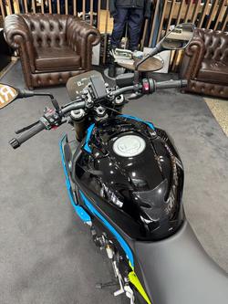 2026 BMW Motorrad S 1000 R Bluefire/Mugiallo Yellow