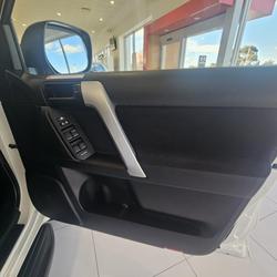 2023 Toyota Landcruiser Prado GXL
