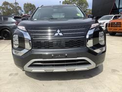 2025 Mitsubishi Outlander PHEV Exceed