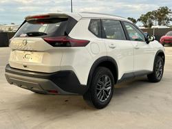 2024 Nissan X-TRAIL ST