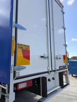 2026 Isuzu F Series FVL 260-300 AT R67