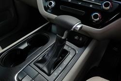 2017 Kia Carnival S