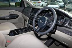 2017 Kia Carnival S