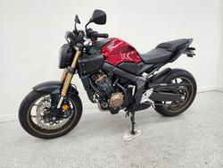 2024 Honda 2024 Honda NAKED CB650RAC ABS Red
