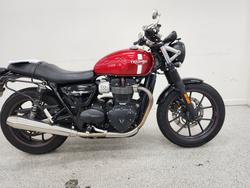 2017 Triumph STREET TWIN Red