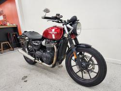 2017 Triumph STREET TWIN Red