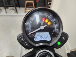 2017 Triumph STREET TWIN Red