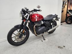 2017 Triumph STREET TWIN Red