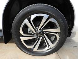 2021 Isuzu MU-X LS-T