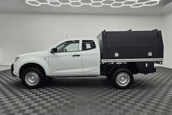 2022 Isuzu D-MAX SX