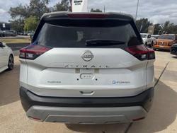 2023 Nissan X-TRAIL ST-L e-POWER