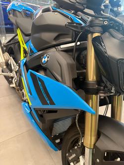 2025 BMW S 1000 R Sport S 1000 Yellow