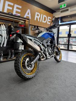 2026 BMW Motorrad F 900 GS ENDURO LT WHT/RACING BLU MET/RACE RED