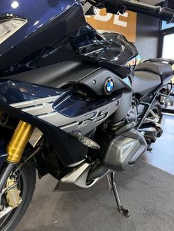 BMW Motorrad 2020 BMW 1250CC R 1250 RS IMPERIAL BLUE METALLIC