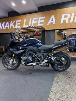 BMW Motorrad 2020 BMW 1250CC R 1250 RS IMPERIAL BLUE METALLIC