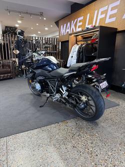 BMW Motorrad 2020 BMW 1250CC R 1250 RS IMPERIAL BLUE METALLIC