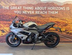 2026 Triumph Daytona 660 LAMS Daytona Silver