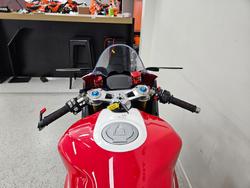 2022 DUCATI PANIGALE V2 BAYLISS 20TH ANNIV Red