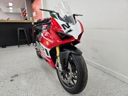 2022 DUCATI PANIGALE V2 BAYLISS 20TH ANNIV Red