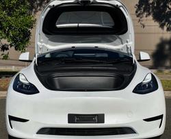 2022 Tesla Model Y Rear-Wheel Drive