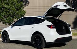 2022 Tesla Model Y Rear-Wheel Drive