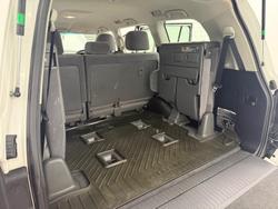 2010 Toyota Landcruiser GXL VDJ200R MY10 4X4 Constant Glacier White
