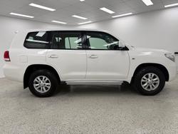 2010 Toyota Landcruiser GXL VDJ200R MY10 4X4 Constant Glacier White