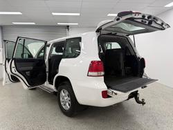 2010 Toyota Landcruiser GXL VDJ200R MY10 4X4 Constant Glacier White