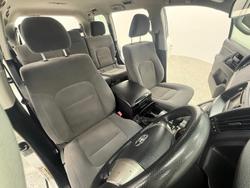 2010 Toyota Landcruiser GXL VDJ200R MY10 4X4 Constant Glacier White
