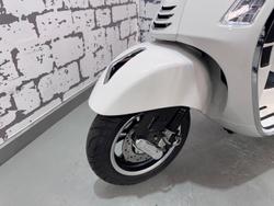 2025 Vespa GTS Super 150 GTS White