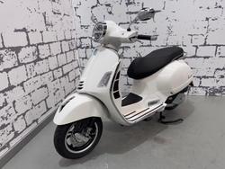 2025 Vespa GTS Super 150 GTS White
