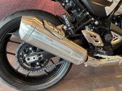 2026 Triumph Thruxton 400 Thruxton Yellow